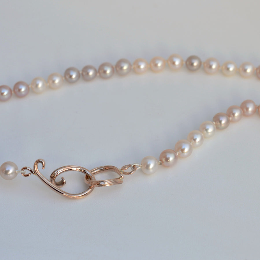 Pearls and Rose Gold Pendant Necklace